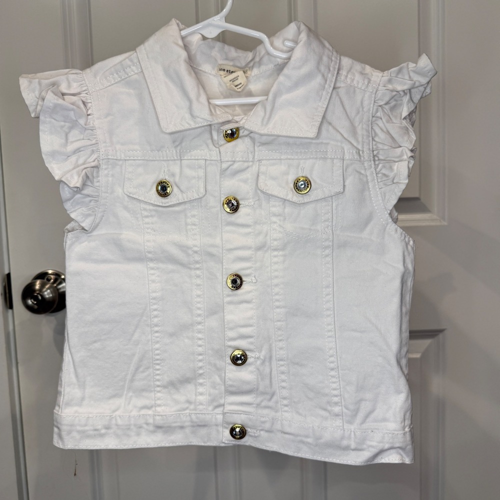One Step Up Girls White Denim Vest Ruffle Sleeve Rhinestone Button Size 7/8